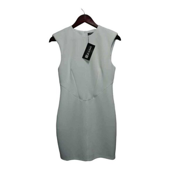 NWT This gorgeous white dress is by Shein. Size Medium - Picture 1 of 3